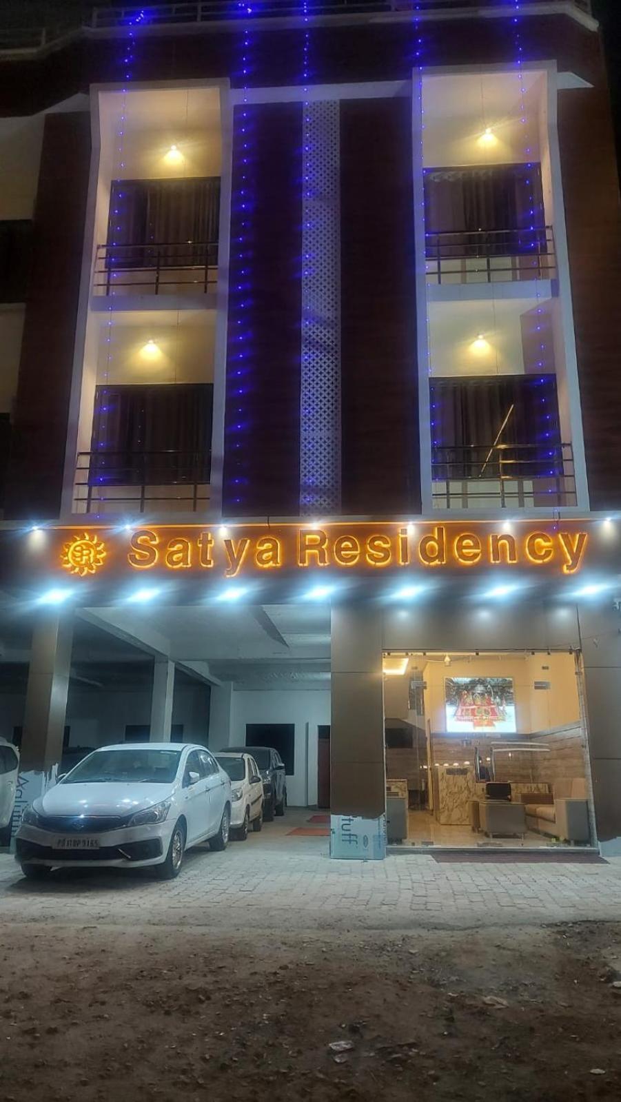 Satya Residency Hotell Katra  Exteriör bild