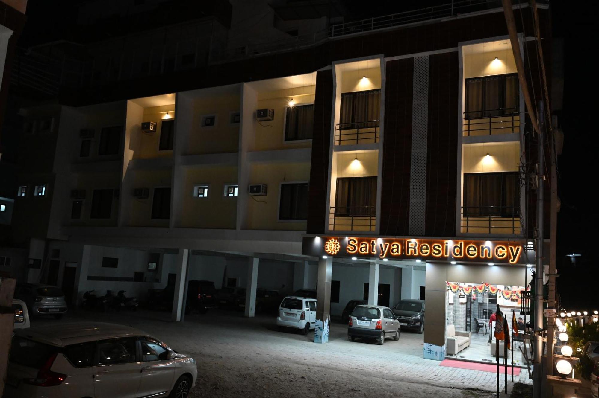 Satya Residency Hotell Katra  Exteriör bild